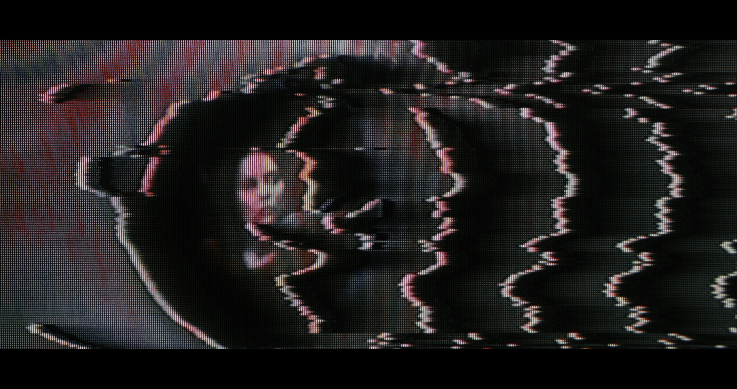 VIDEODROME_TITLE_V008.00_00_20_02.Still015